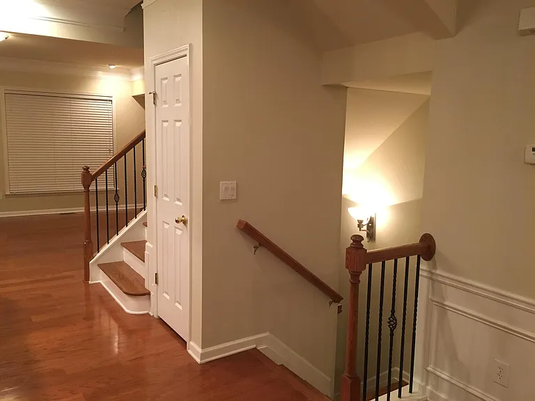 11090 Brunson Dr — Photo 16
