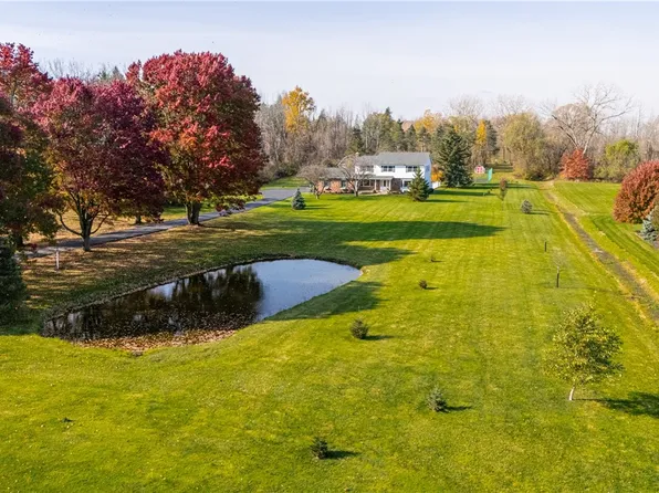 309 Gallup Rd, Spencerport, NY 14559