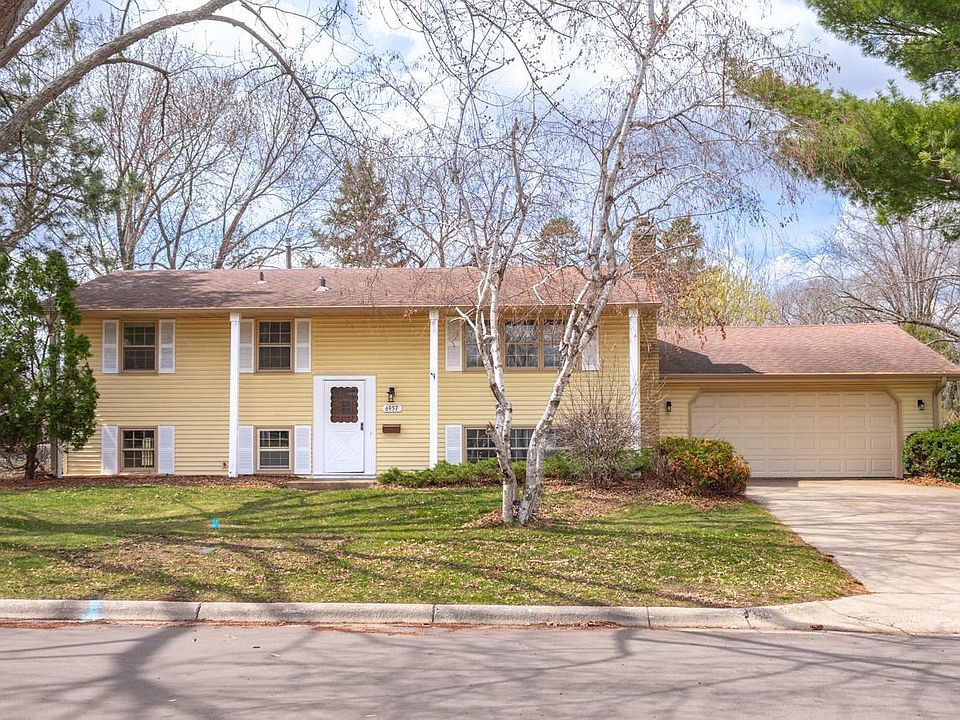 1st image of 6957 Douglas Dr N