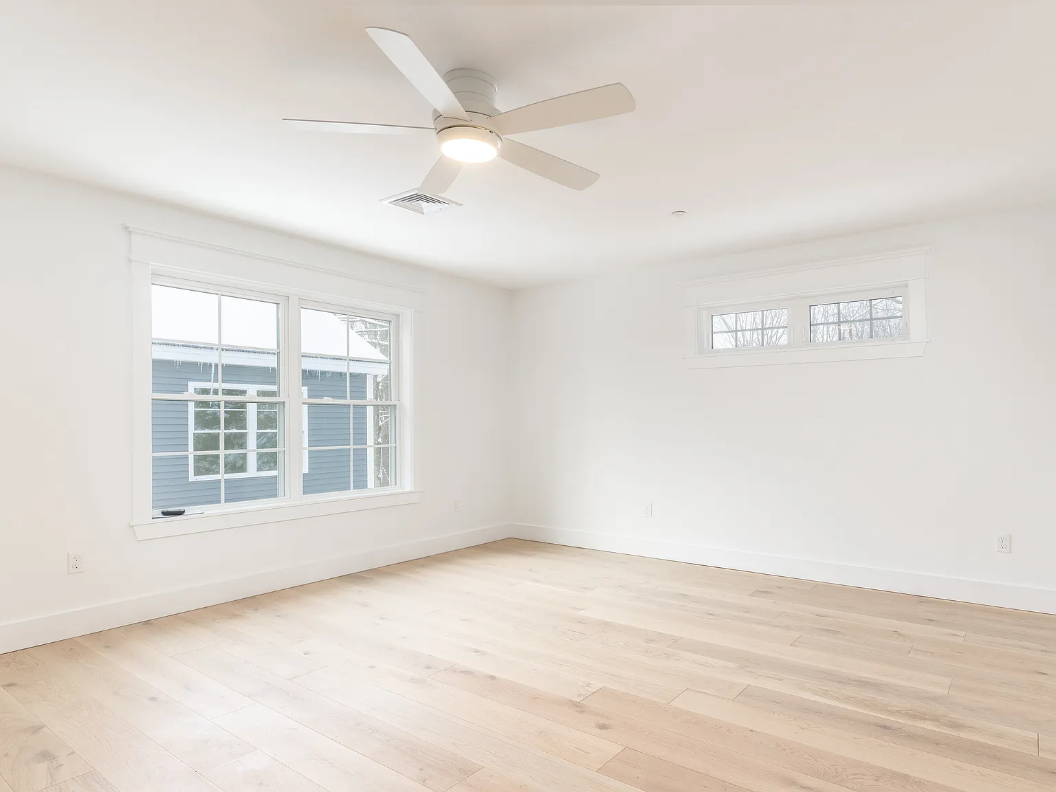 3 bed, 2.5 bath, 2046 sqft, $4,000 — Photo 4