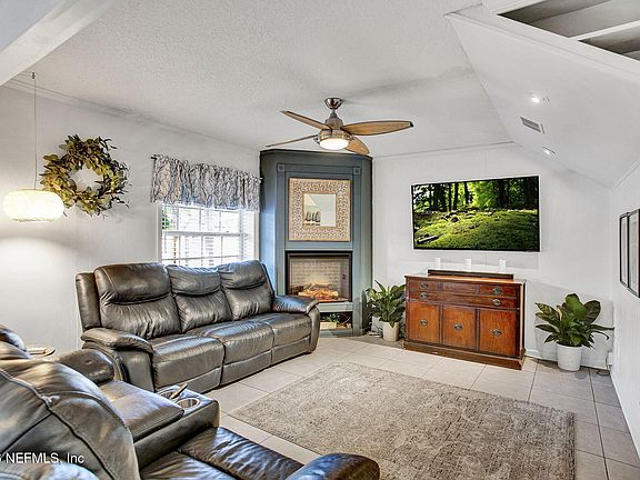 5th image of 8160 WENDOVER Road