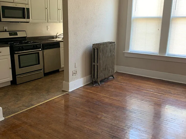 1733 Poplar Ave #7 — Photo 8