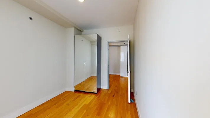 Rented by Bond New York | media 26