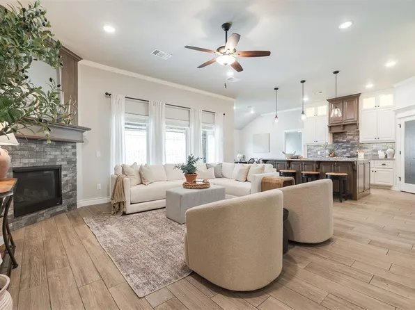 5909 Grandby Rd, Edmond, OK 73034