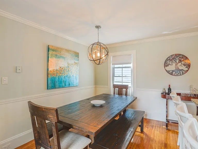 17 Charter St #2 — Photo 5