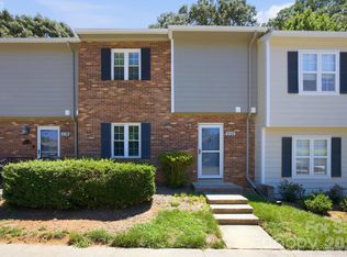 3132 Heathstead Pl, Charlotte, NC 28210