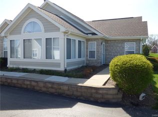 5165 Crescent Ridge Dr, Clayton, OH 45315