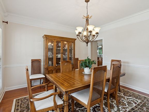 4th image of 309 Pinnacle Pl