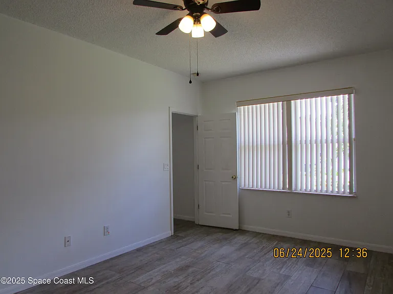 4192 Collinwood Dr — Photo 13