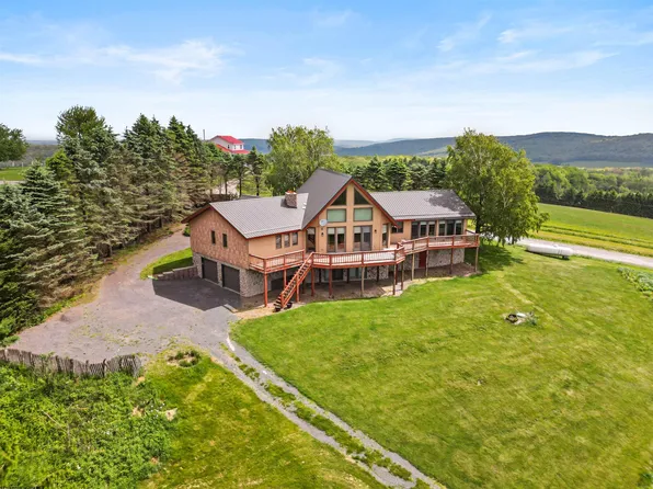 1516 White Oak School Rd, Terra Alta, WV 26764