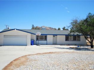 19382 Kinai Rd, Apple Valley, CA 92307