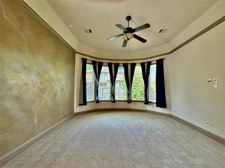 6223 Duke Trail Ln — Photo 15