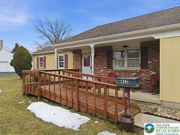 2nd image of 422 Erie Rd