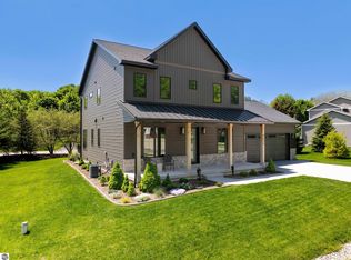 9336 E Summerfield Dr, Traverse City, MI 49684