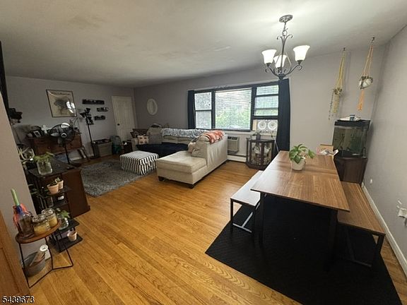 4th image of 3C Colonial Dr #C