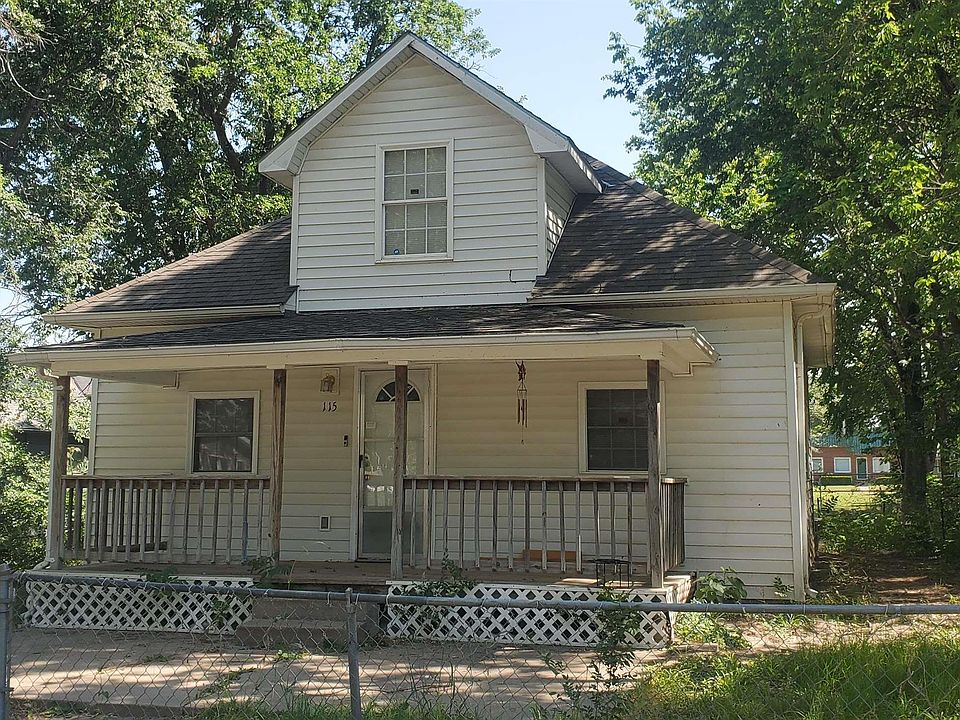 1st image of 115 W Walnut St