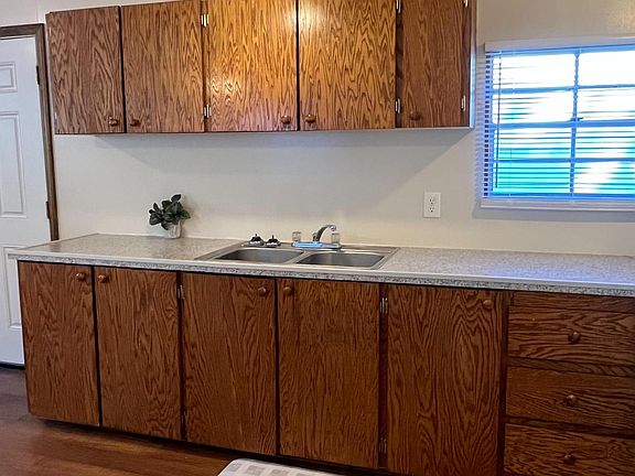 2nd image of 301 Sherry Painter St