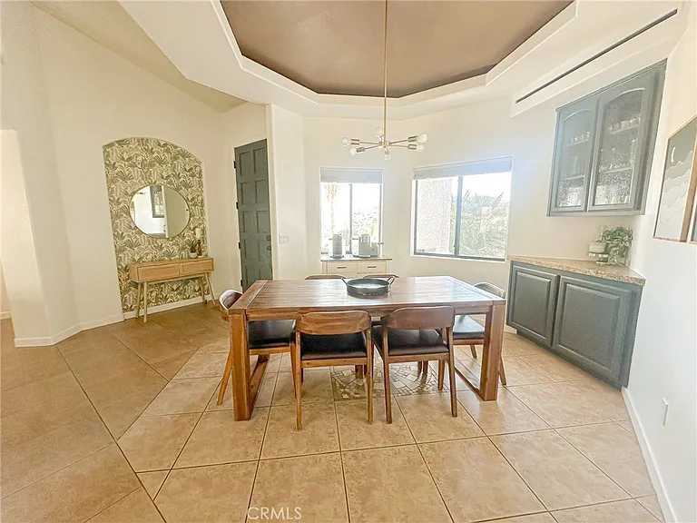 7525 Whitney Ave — Photo 8