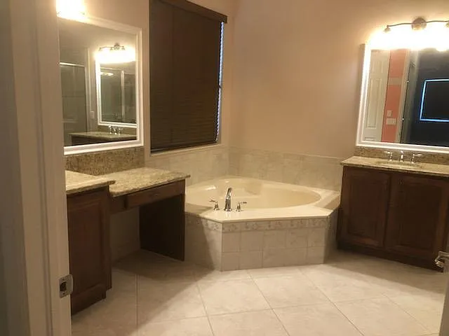 11225 Sparkleberry Dr — Photo 8