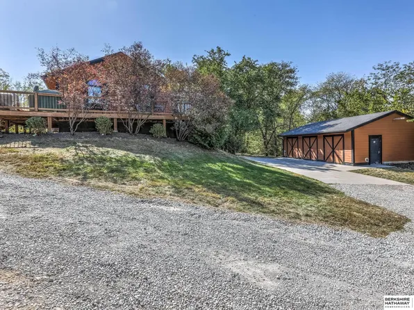 8291 Pin Oak Rd, Plattsmouth, NE 68048