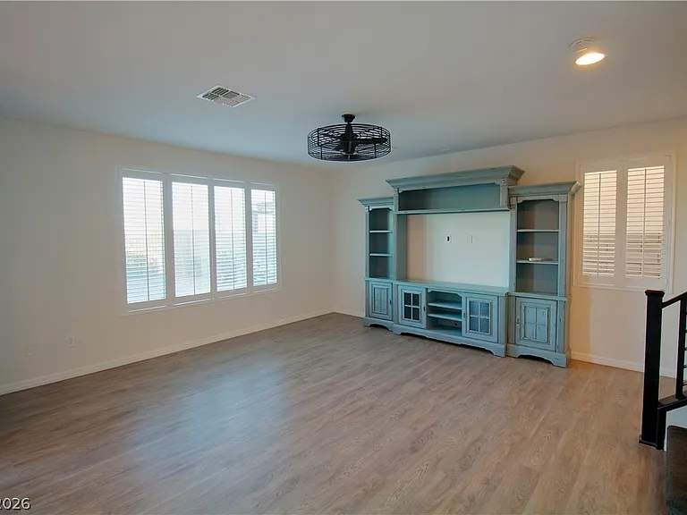 24 Brigola St — Photo 3