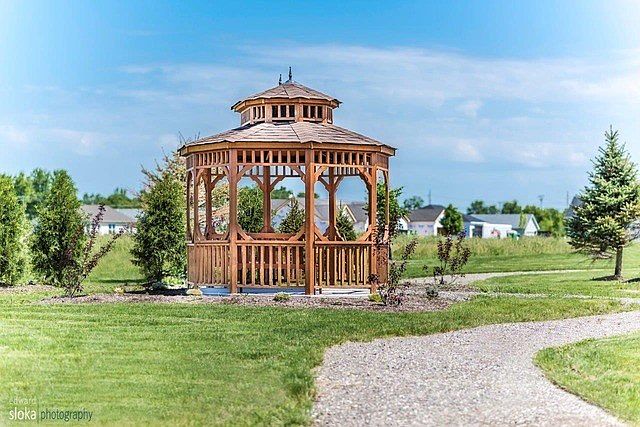 Gazebo & walking path in Patriot Estates