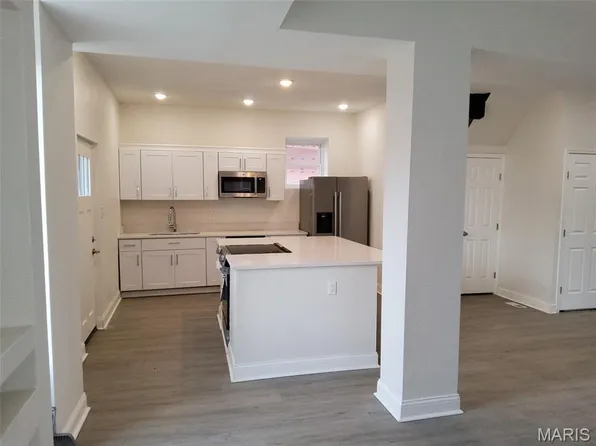 5922 Clemens Ave, Saint Louis, MO 63112