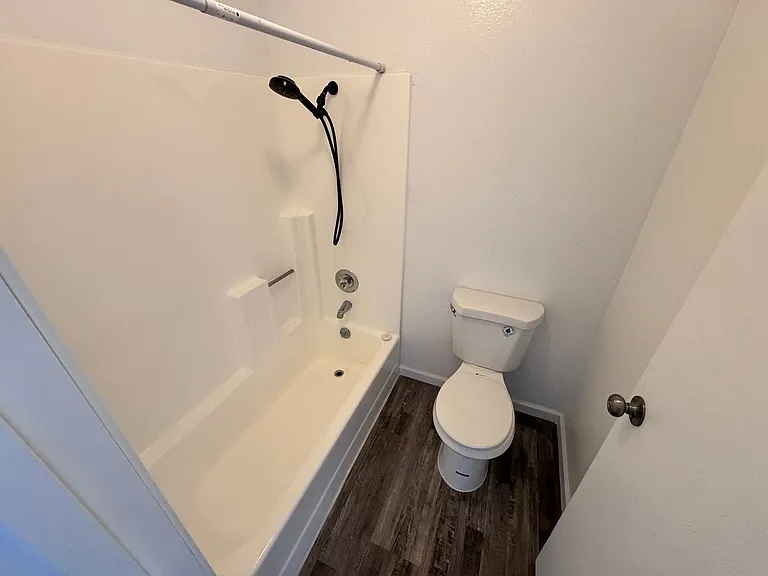 5245 Golden Ln — Photo 10