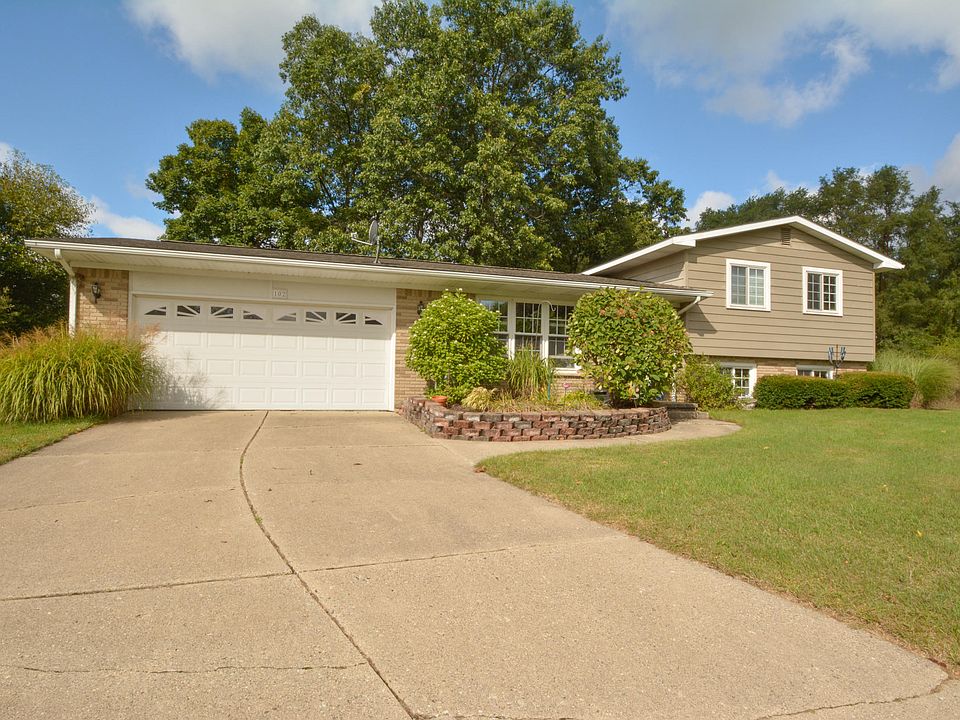 1st image of 102 Glenview Ct