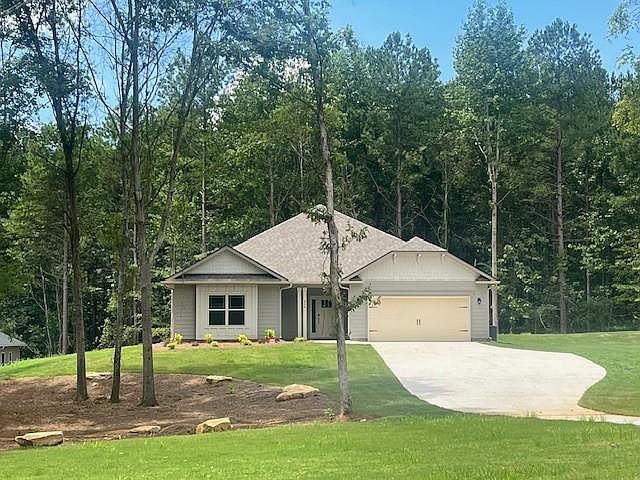 1st image of 438 Eagle Heights Dr