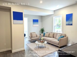 435 McAlpine Ave #1, Welland, ON L3B 1T4
