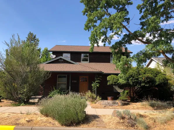 961 Spring Way, Ashland, OR 97520