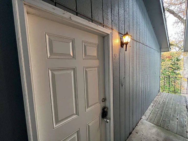 1923 Garden Ave #9 — Photo 7