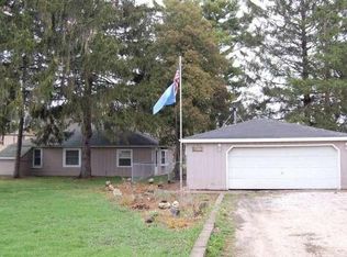 8633 Caldwell Rd, Mukwonago, WI 53149
