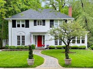 761 Vernon Ave, Glencoe, IL 60022