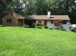 208 Kuyper Dr, Nyack, NY
