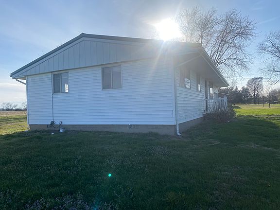 4th image of 8562 E Park Street Rd