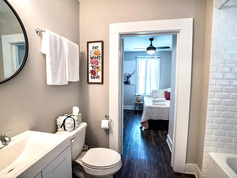 2337 Gilmore St #2 — Photo 12