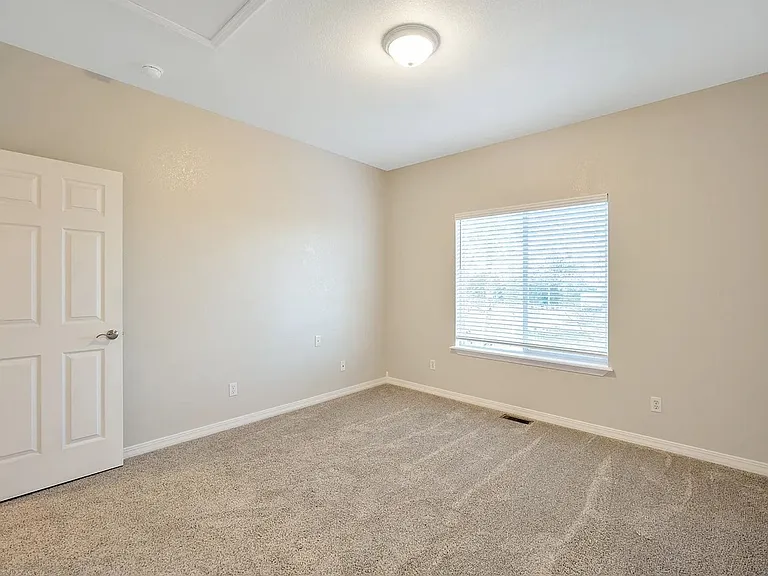 2228 Red Maple Cir — Photo 18