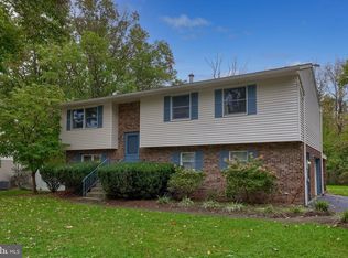 1376 Woodcrest Dr, Reading, PA 19607