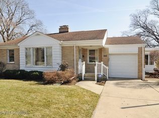1019 E Saint James St, Arlington Heights, IL