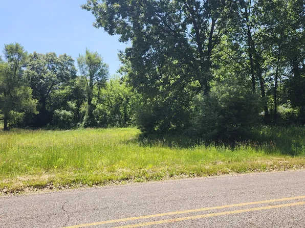 7576 River Rd E, Battle Creek, MI 49014