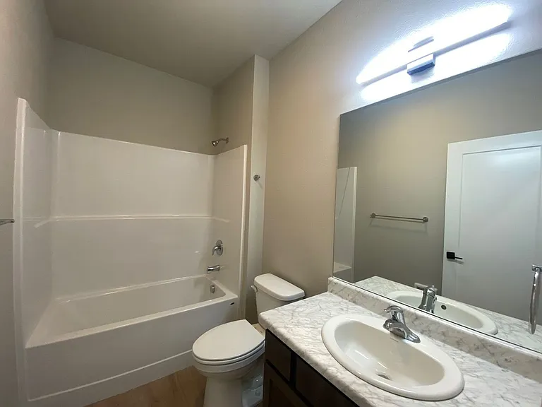 522 W Bickford St — Photo 11