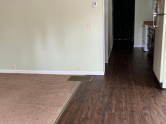 2nd image of 222 Montana Ave