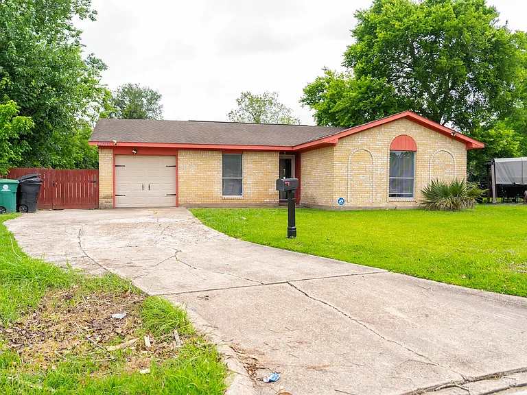 12803 Segrest Dr — Photo 1