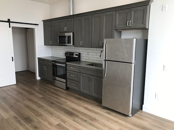 2nd image of 400 Ortiz Ave #B