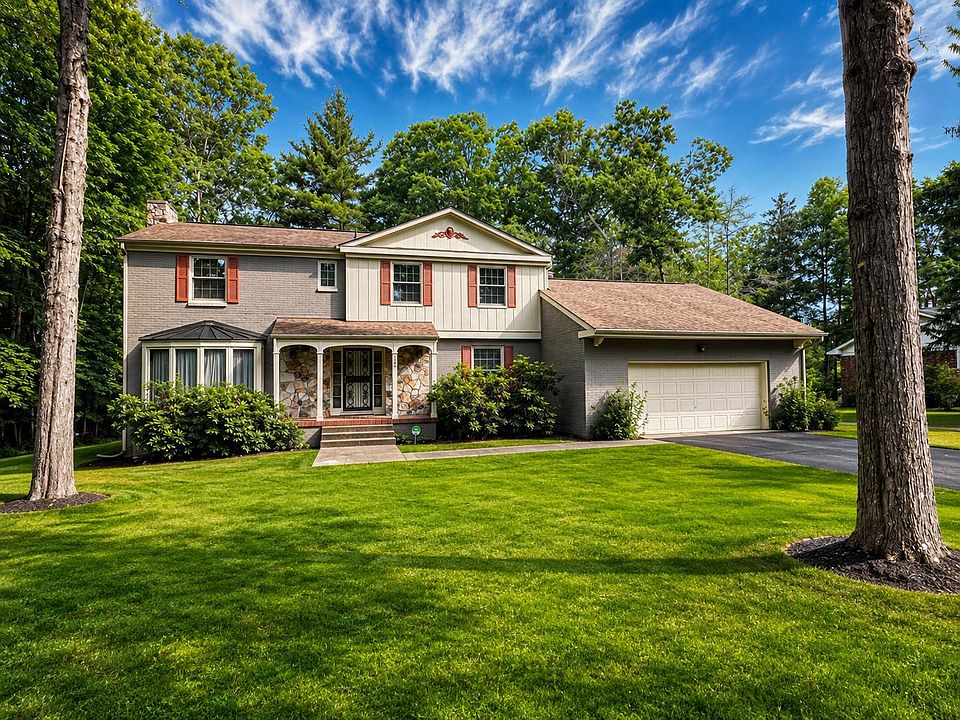 1st image of 104 Davis Dr