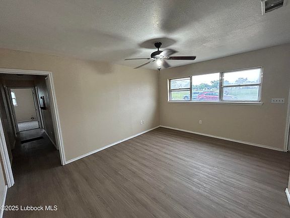 4th image of 1511 Avenue C