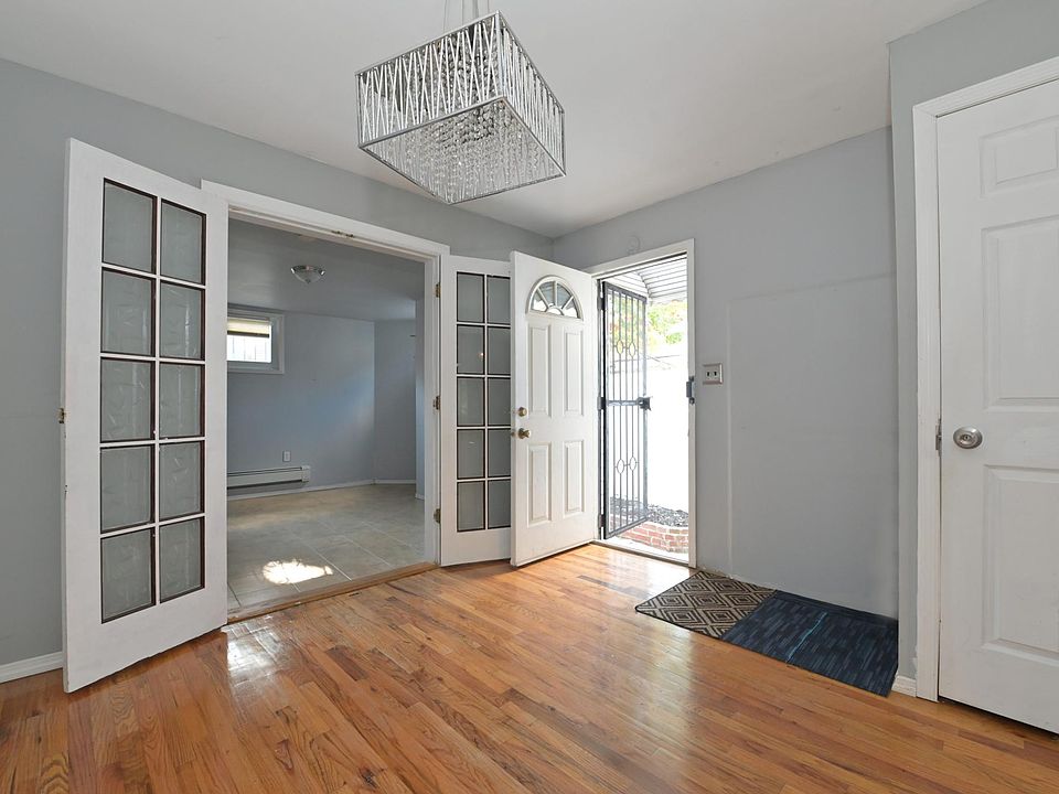 Dining Room 1.1