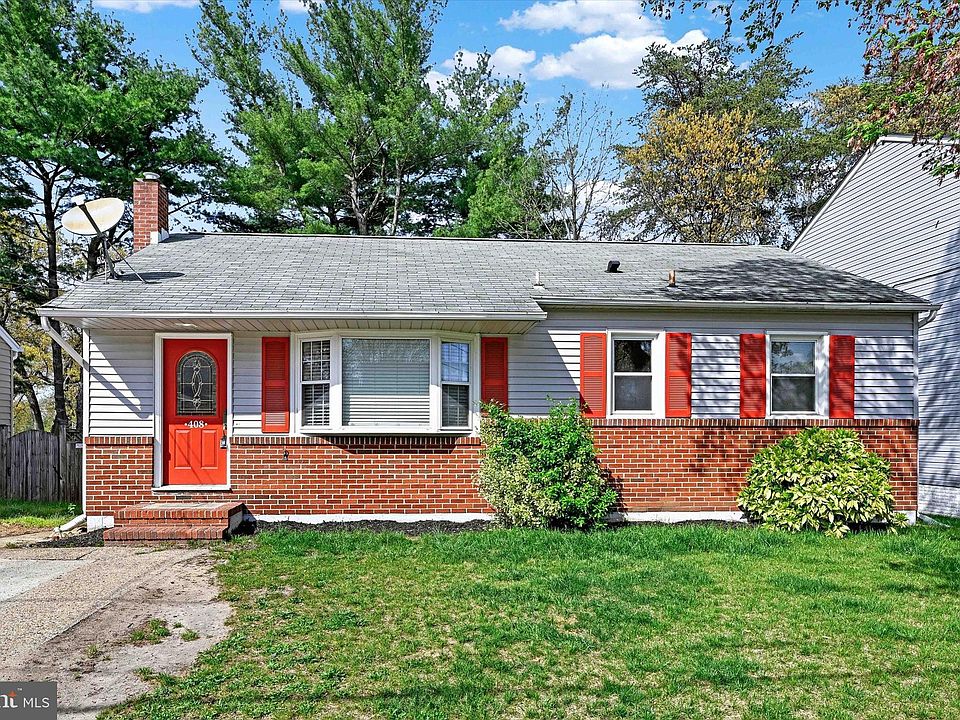1st image of 408 7th Ave NE